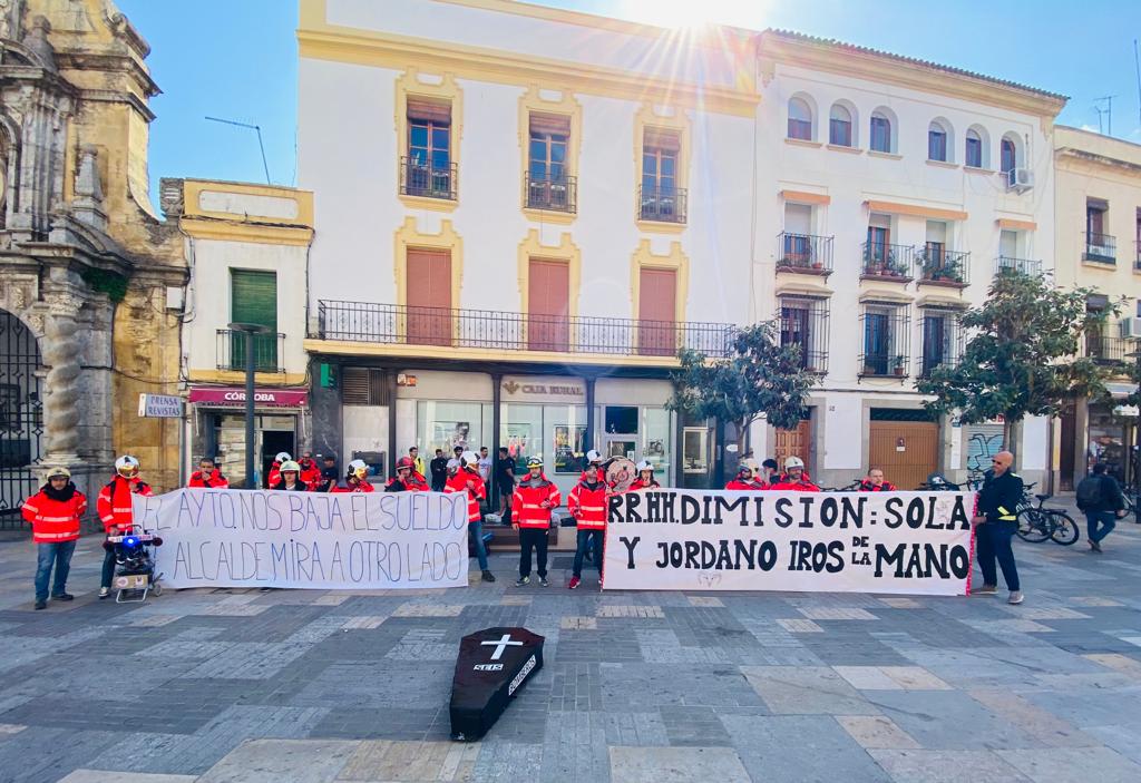 Protesta de los trabajadores del Servicio de Extinción de Incendios de Córdoba