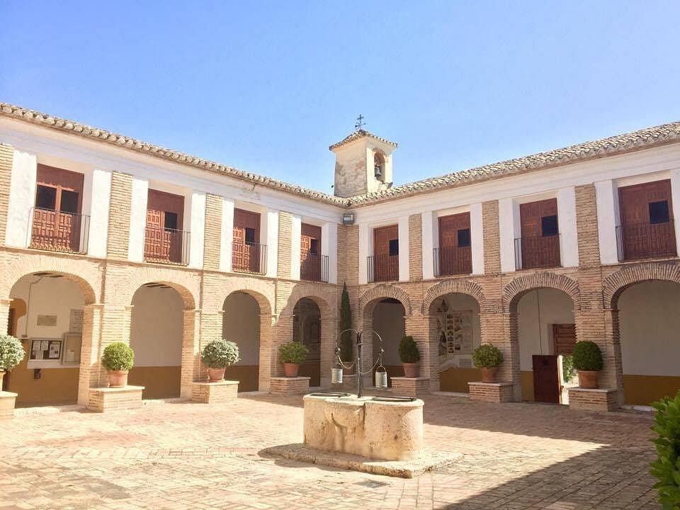 Patio del Santuario