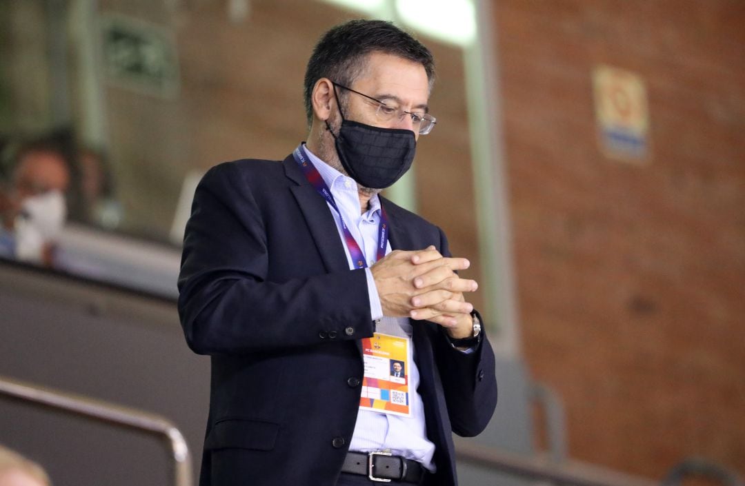 Josep María Bartomeu, durante el partido del Barcelona contra el Sevilla en el Camp Nou. 