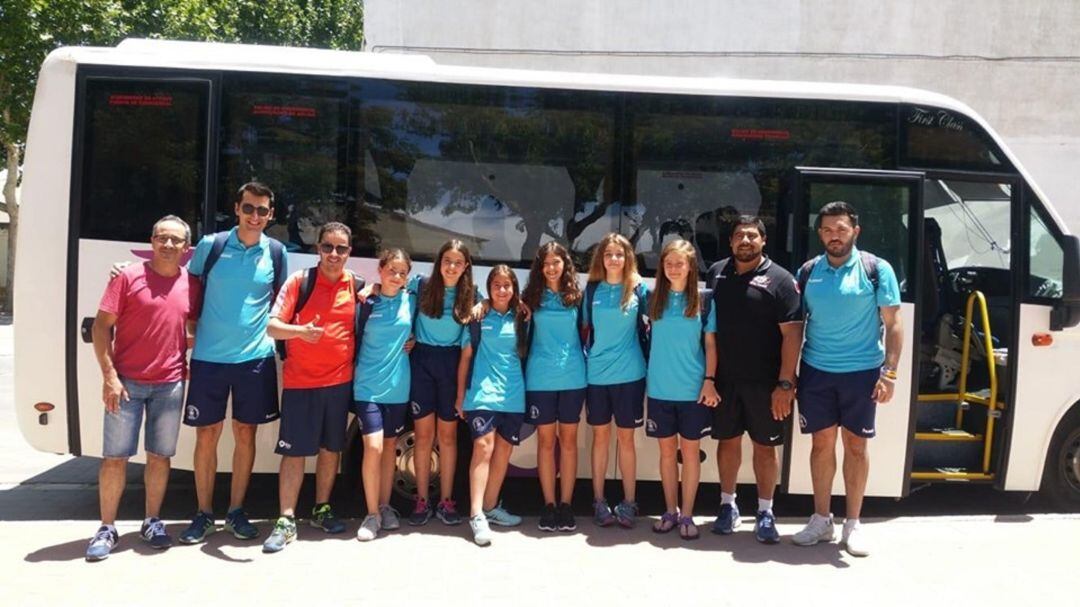 El equipo alevín femenino de voleibol de Iniesta ha quedado en duodécimo puesto en el Campeonato Nacional