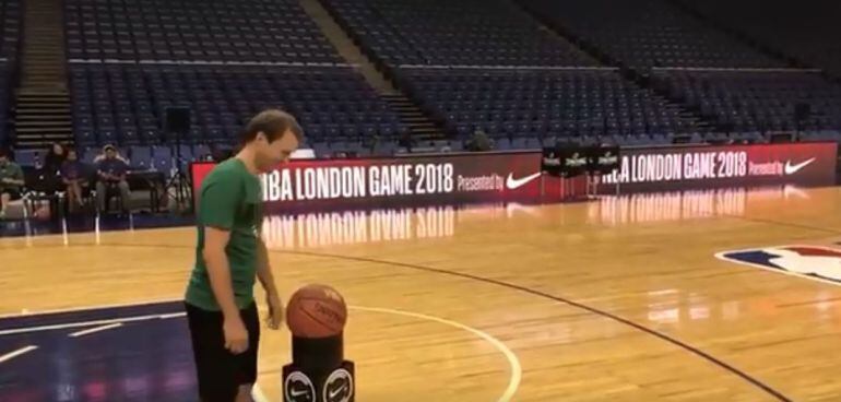 Mendieta durante sus ejercicios en el O2