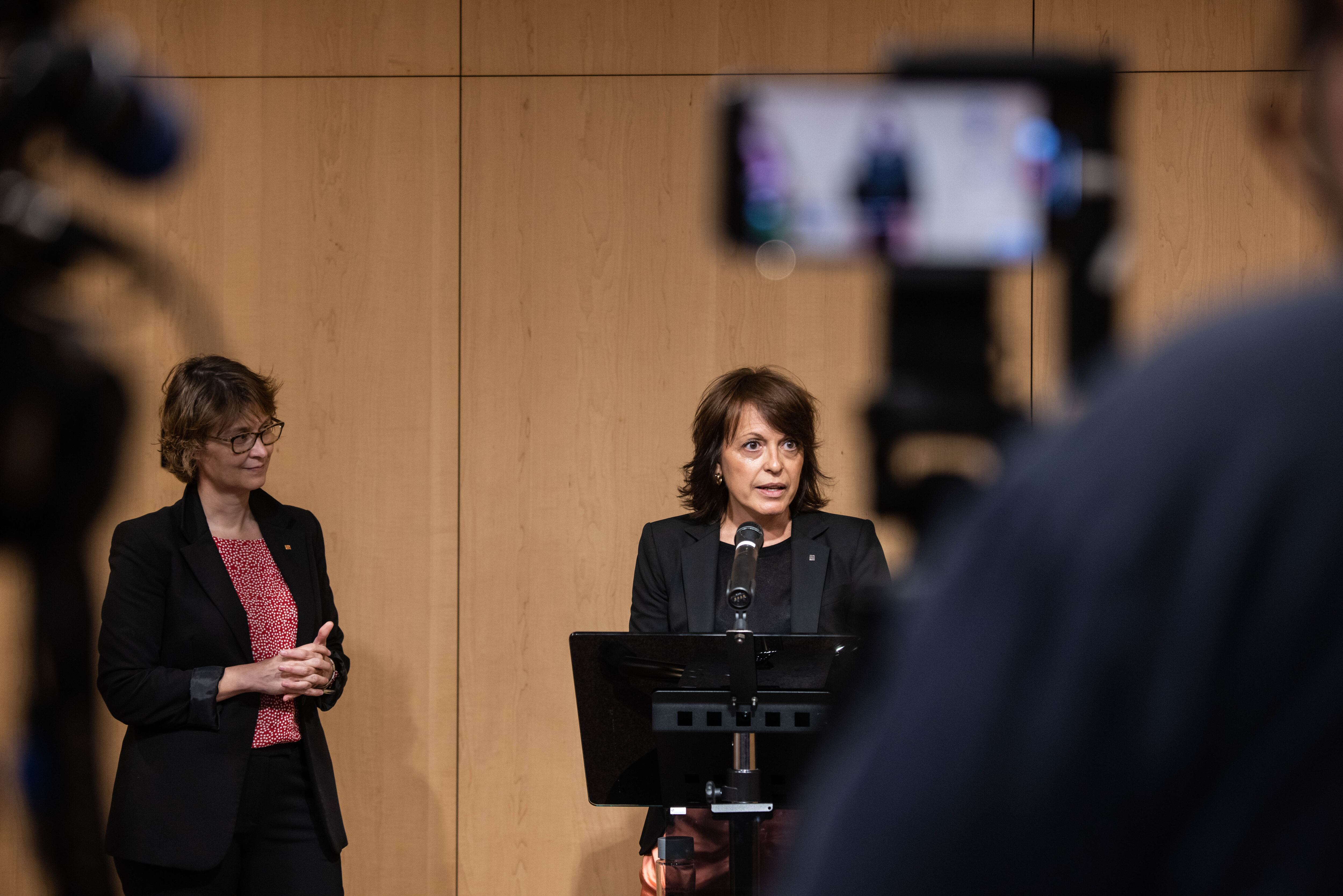 La Delegada de la Generalitat a Catalunya, Anna Vives, durant la seva presentació