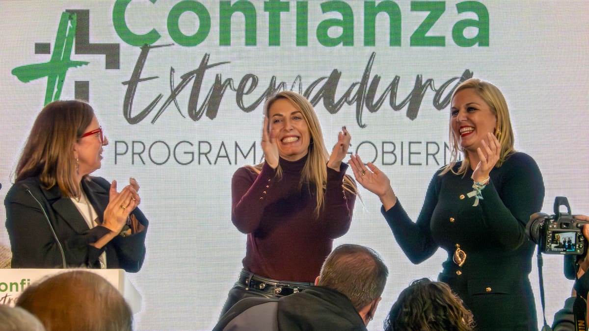 El PP de Extremadura presenta su programa electoral con 608 medidas y reivindica su gestión como garantía