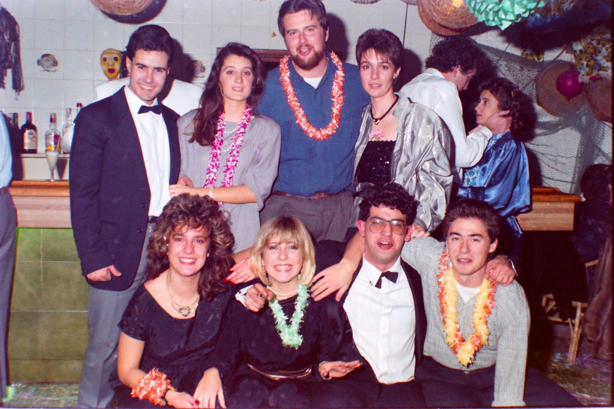 Nochevieja de 1986. Fotografías procedentes del Fondo Juan Manuel Oujo Sirvent.  (Archivo Municipal de Cartagena)