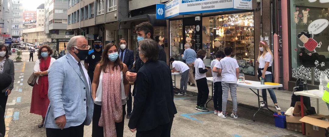 Autoridades en la Calle Alcalde Marchesi