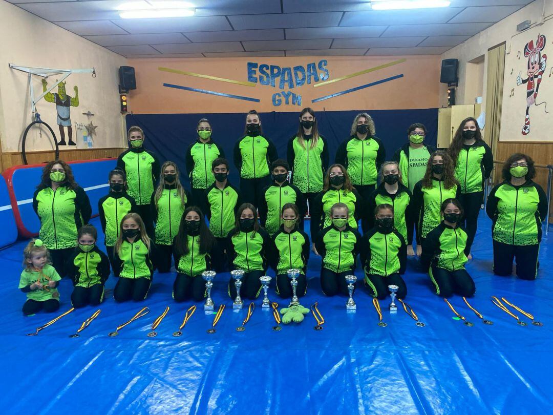 Competidores del Gimnasio Espadas