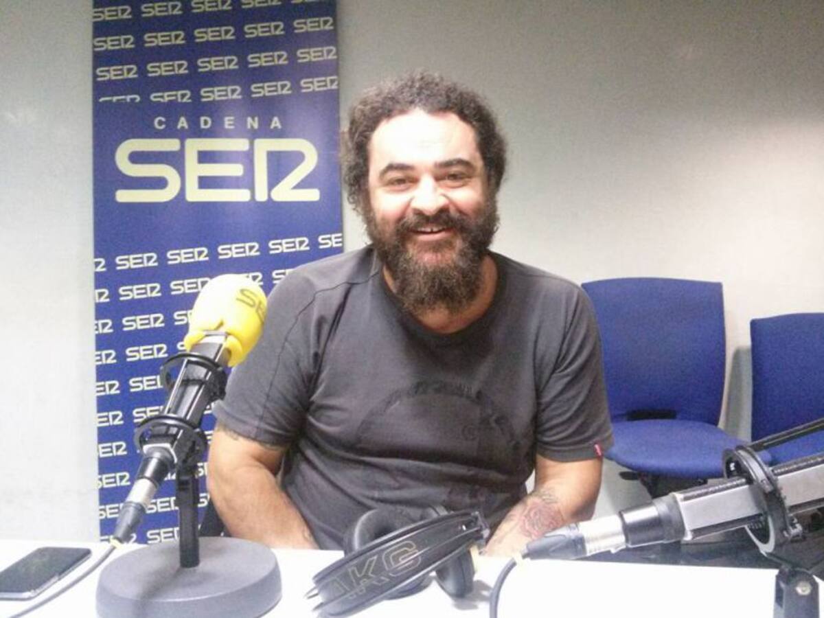 El Sevilla: "Me he buscado una forma absurda de hacer reír"