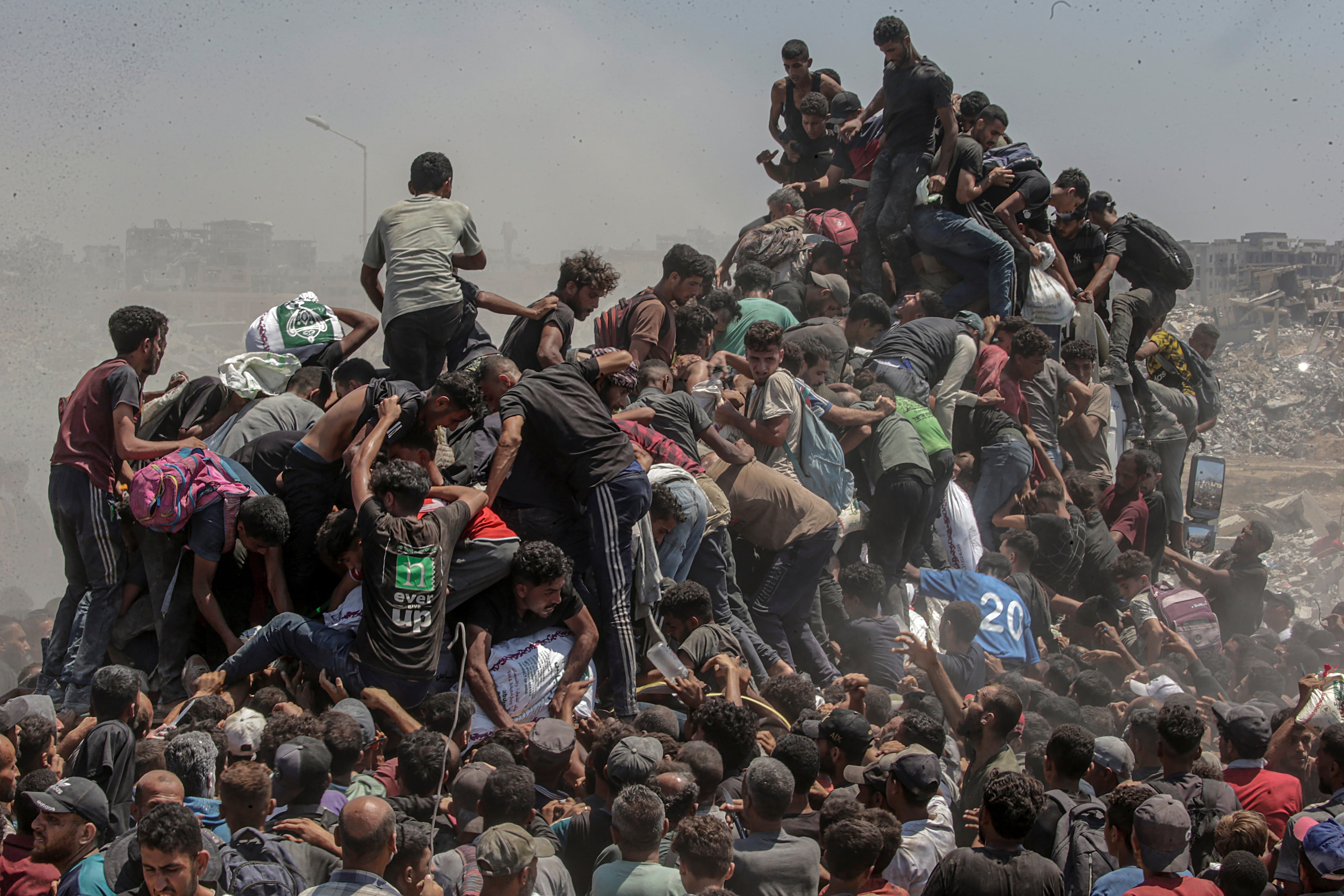 "Emergència humanitària a Gaza" és una de les fotografies finalistes del World Press Photo d'enguany