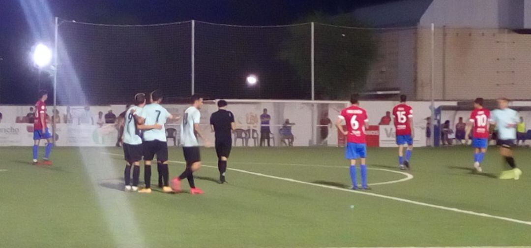 Celebración del segundo gol del Toledo 