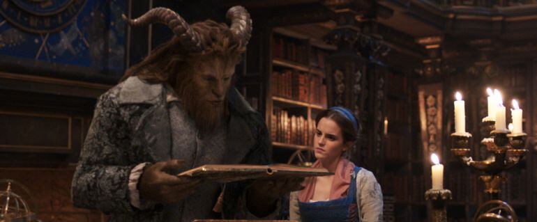 Fotograma de 'La bella y la bestia'.