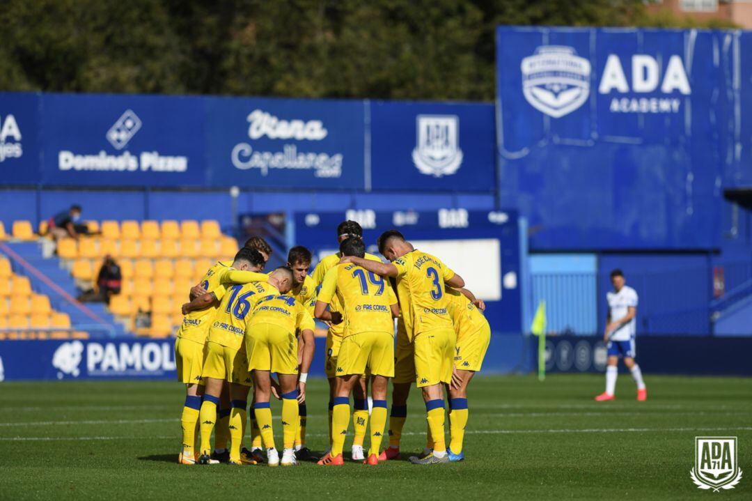 Jugadores de la AD Alcorcón en su partido frnete al Zaragoza