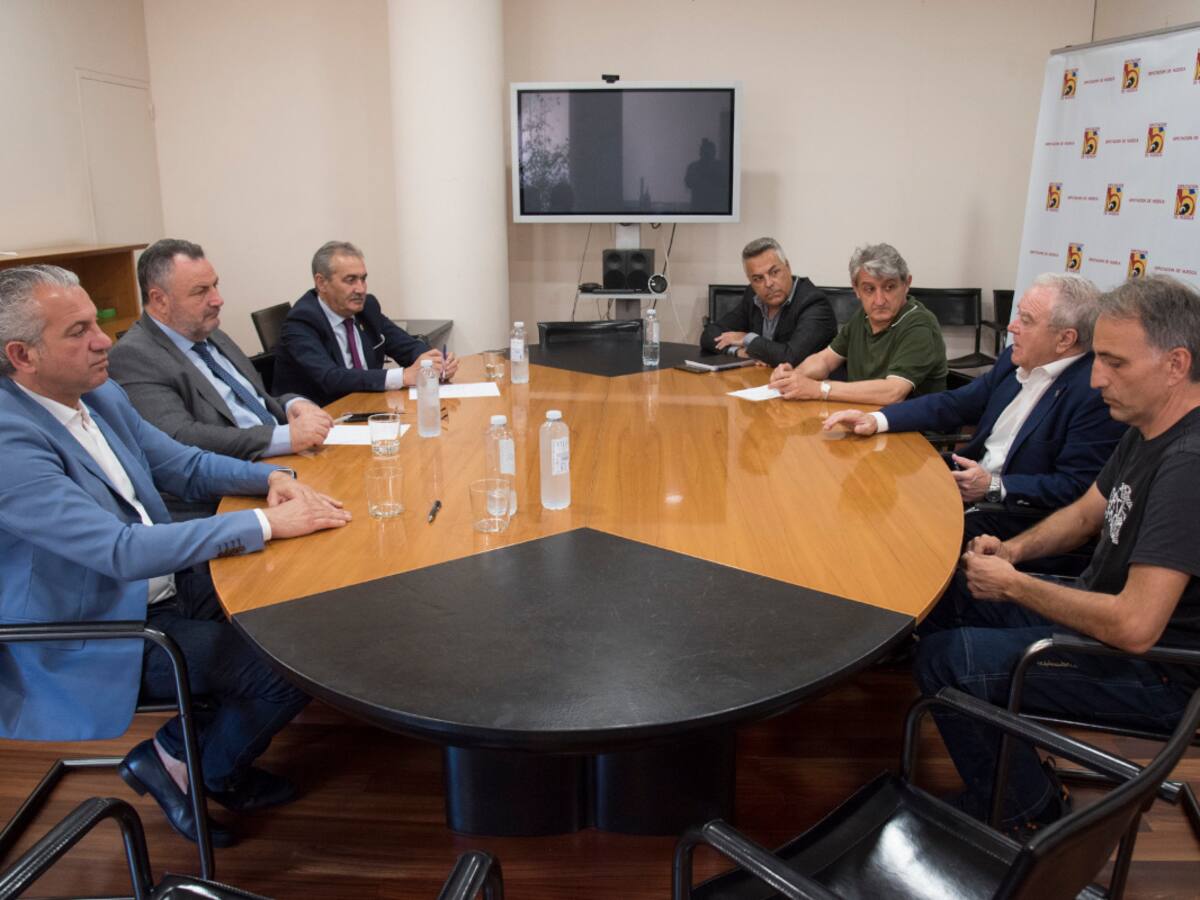 León replicará los proyectos de unión de las estaciones de esquí aragonesas para reactivar las suyas