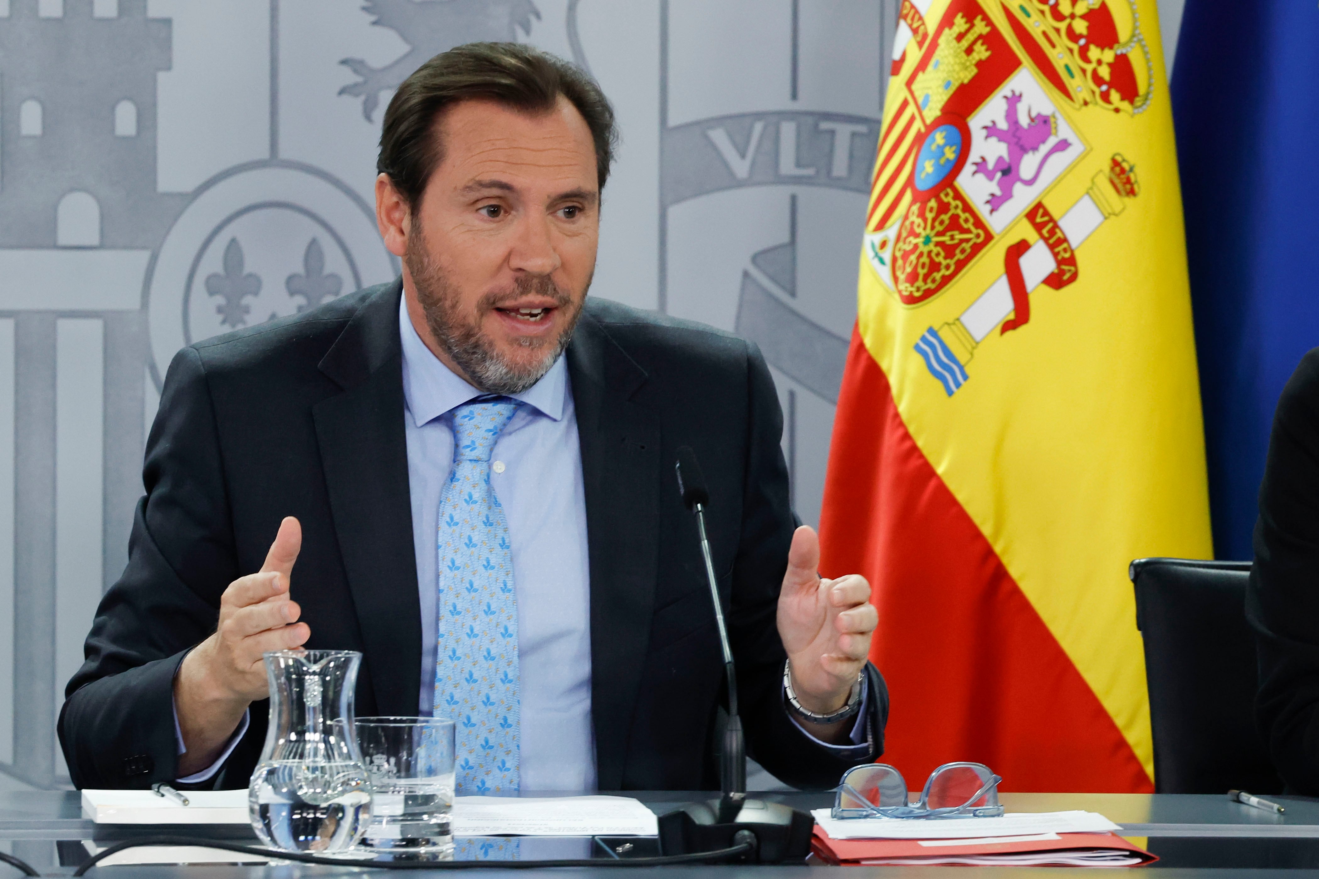 MADRID, 07/05/2024.- El ministro de Transportes, Óscar Puente, durante la rueda de prensa posterior a la reunión del Consejo de Ministros, este martes en Moncloa. EFE/Zipi Aragón
