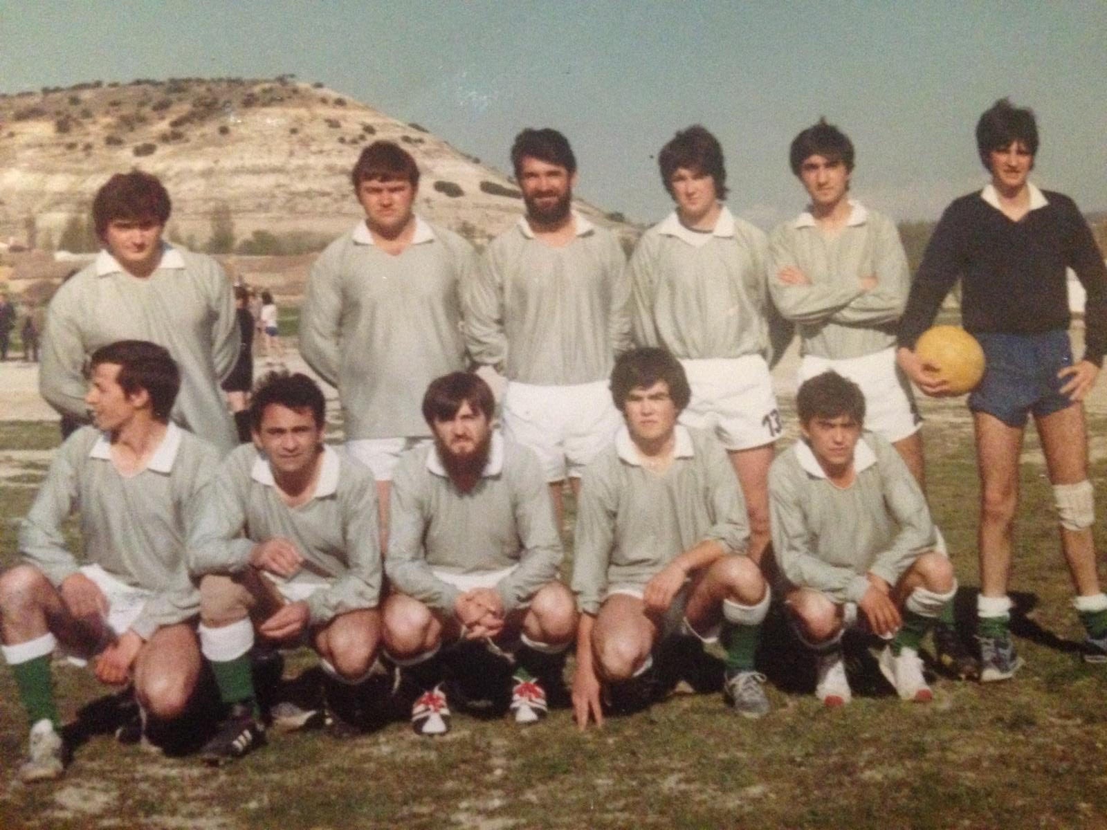 Arsenio, el delantero centro de Torresandino con sus barbas largas