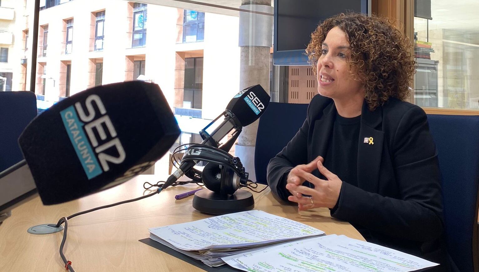 Laia Cañigueral, delegada de la Generalitat a la demarcació de Girona, als estudis de Ràdio Girona