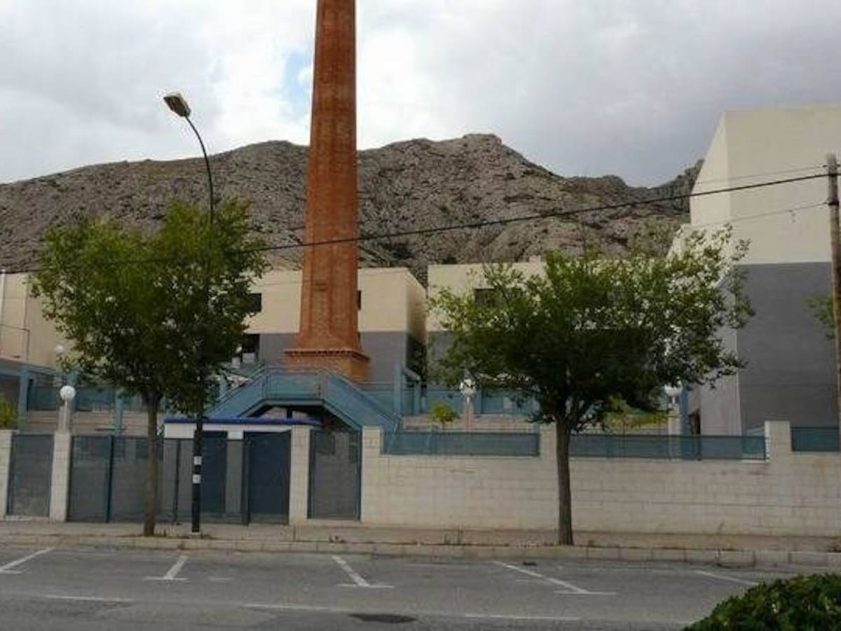 Pequeños ahorradores adquieren el 75% de la urbanización Villena Hills con el objetivo de rehabilitar y revitalizar la zona