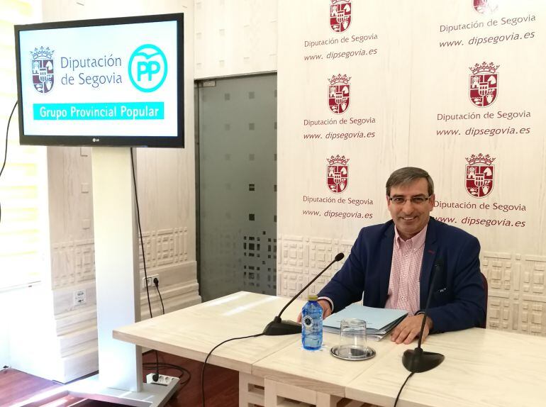 El portavoz popular José Luis Sanz Merino durante la presentación de los principales asuntos del pleno de la Diputación