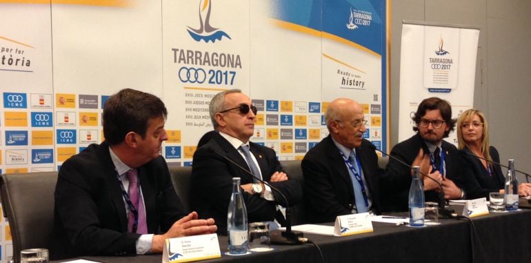 Amar Addadi i Javier Villamayor, acompanyats d'Alejandro Blanco, President del COE.