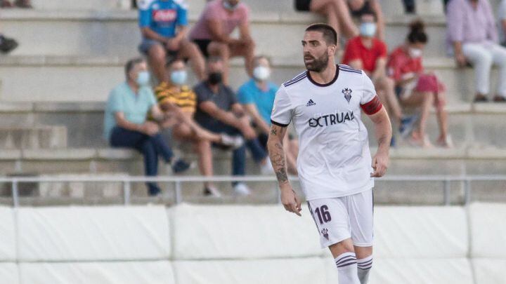Rafa Gálvez, durante un partido con el Albacete
