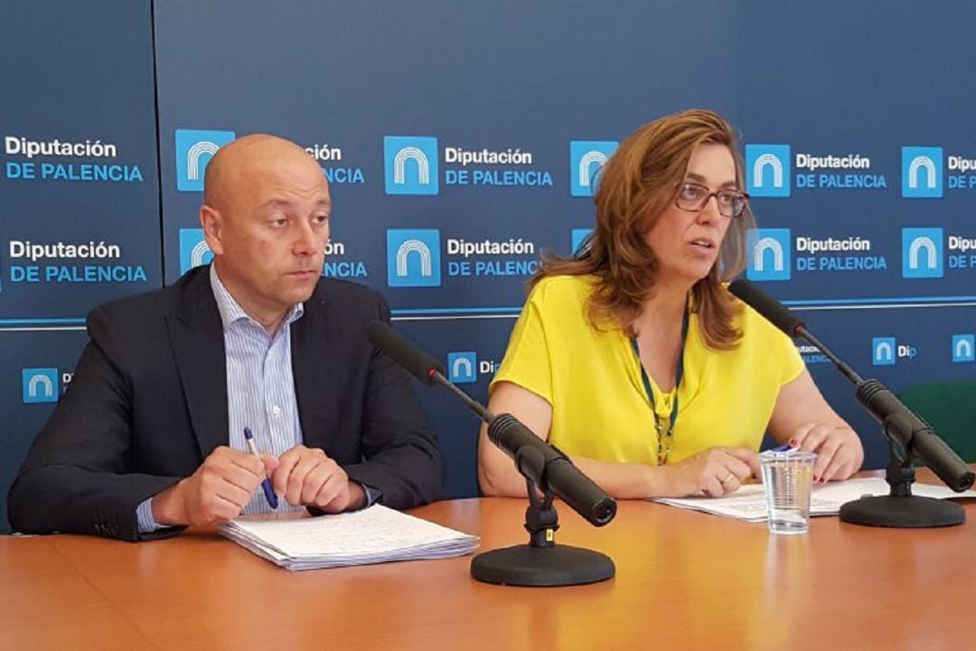 Luis Calderón junto a la presidenta de la Diputación de Palencia, Ángeles Armisén