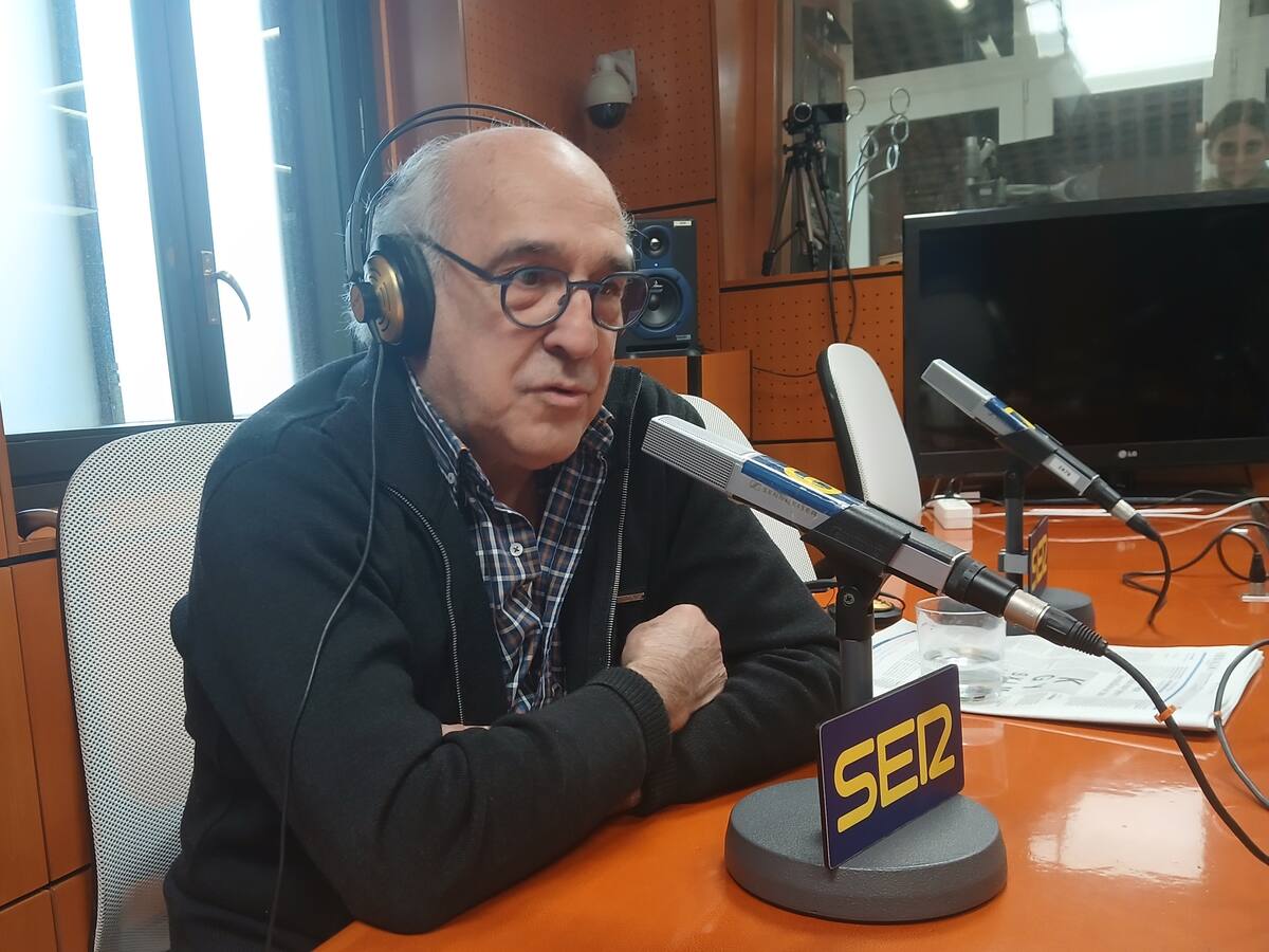 Titiriteros de Binéfar llenan el Teatro del Mercado con su propuesta más libre y juguetona: Burlesca