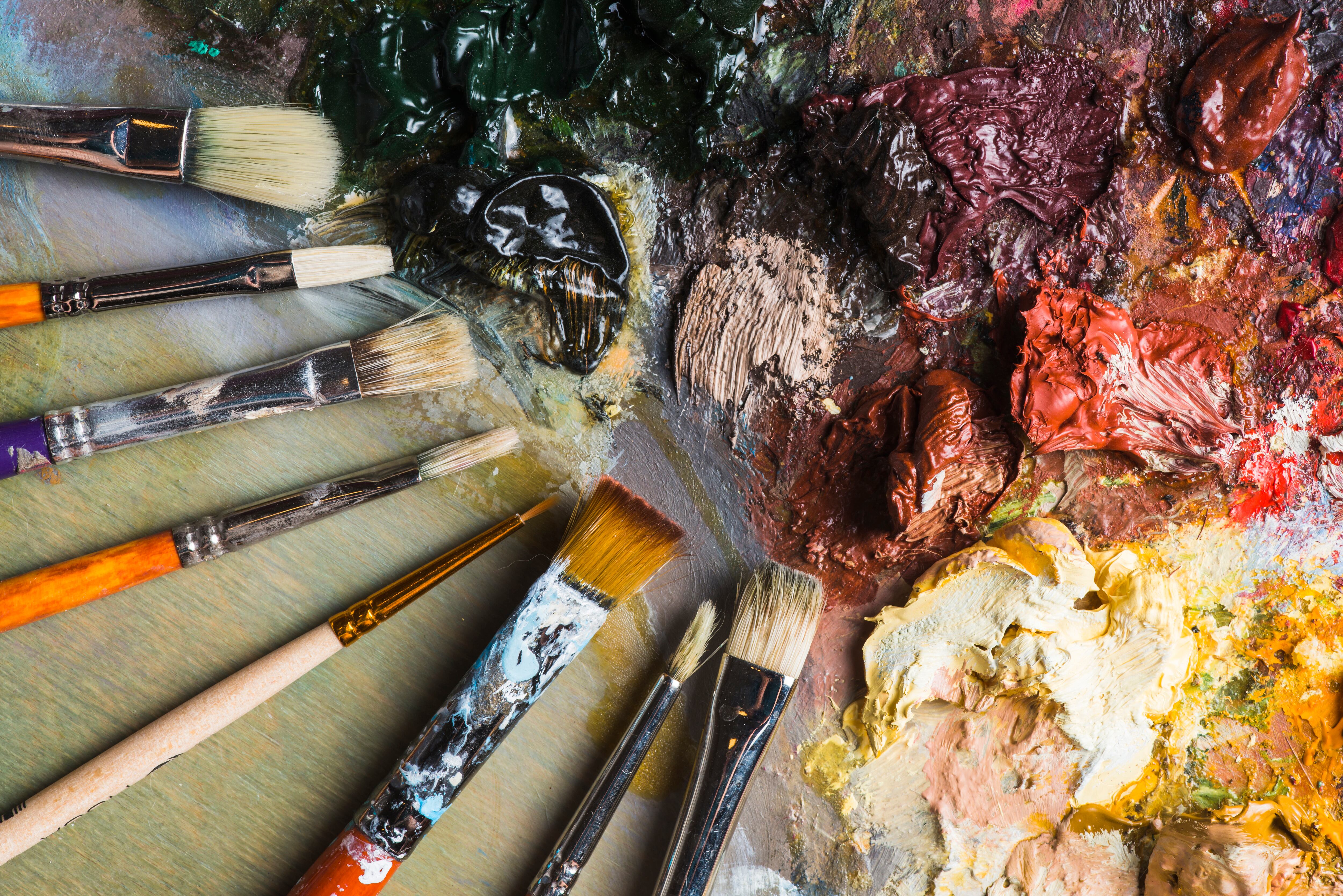 Imagen de pinceles y pintura