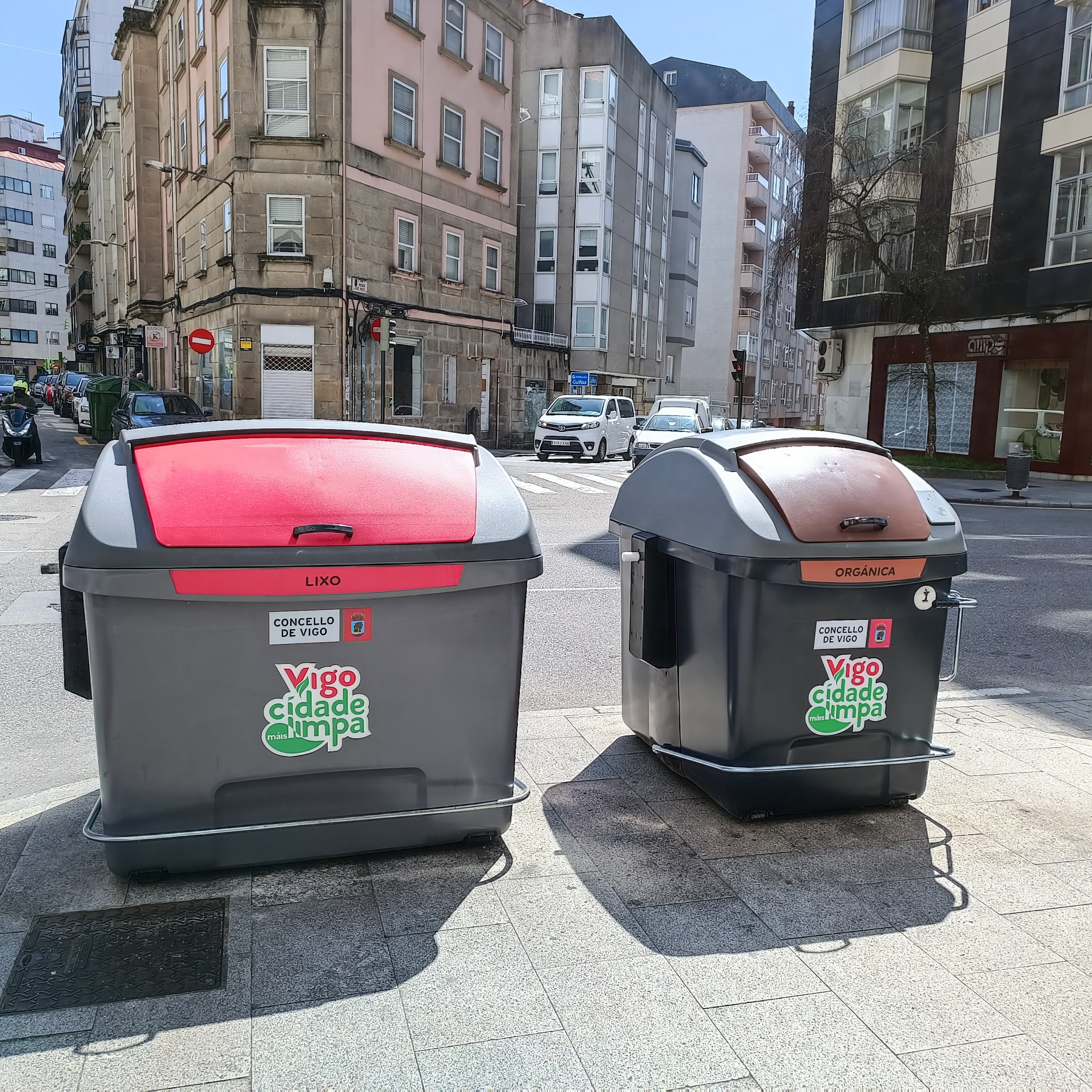 Los nuevos contenedores de orgánico instalados en Vigo