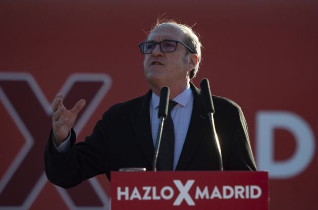 El candidato del PSOE a la Presidencia de la Comunidad de Madrid, Ángel Gabilondo, durante un acto del partido en el distrito de Hortaleza.