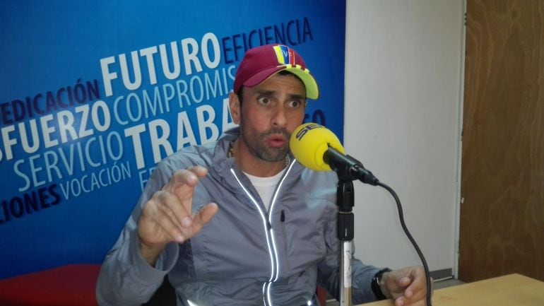 Henrique Capriles contesta a las preguntas de la SER