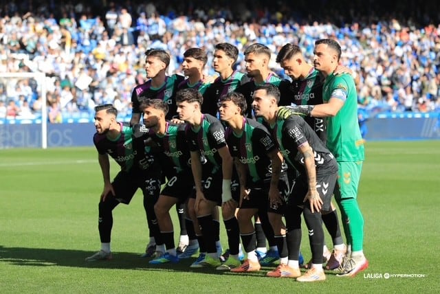 El once titular del Málaga que se enfrentó al Deportivo en Riazor