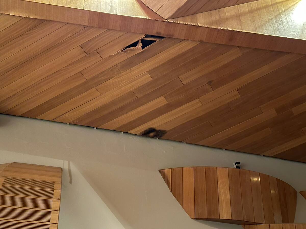 PP y BNG denuncian la existencia de goteras en el Palacio de la Ópera y urgen al Concello el arreglo de la cubierta