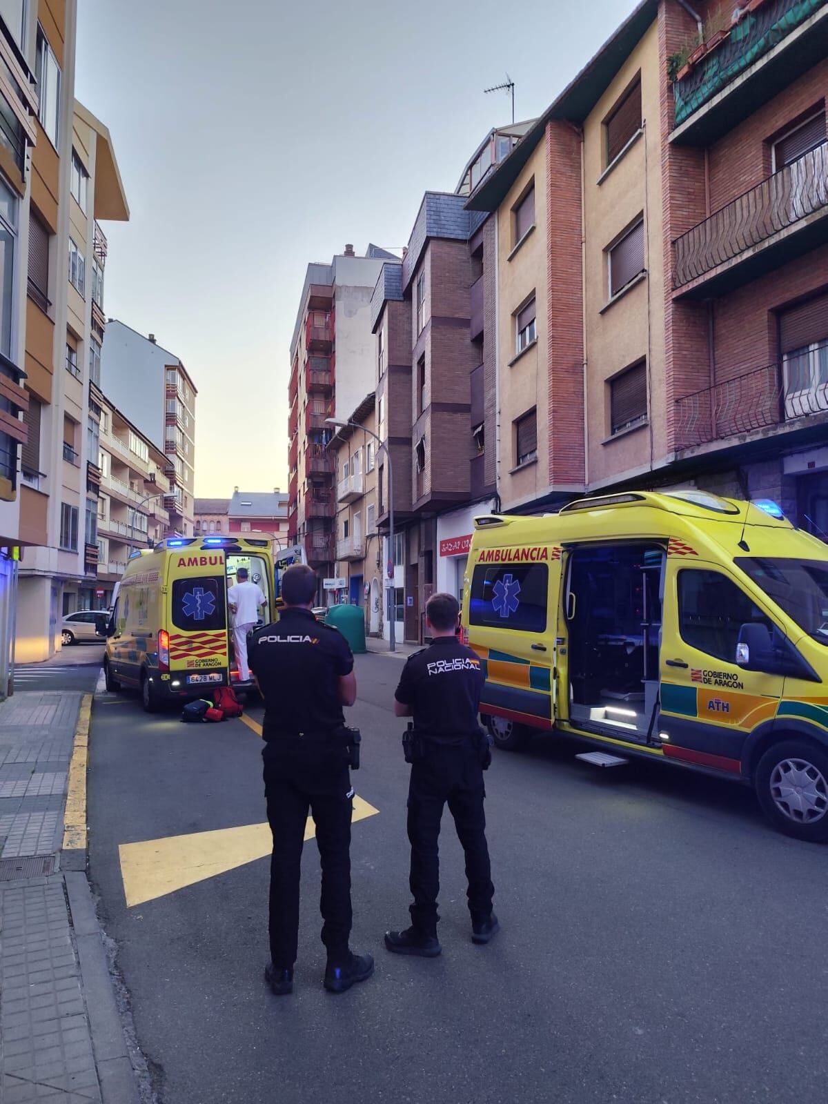 La suerte hizo que el suceso ocurriese muy cerca de la Comisaría de la Policía Nacional en Jaca, donde cuentan con un desfibrilador y conocimientos para usarlo