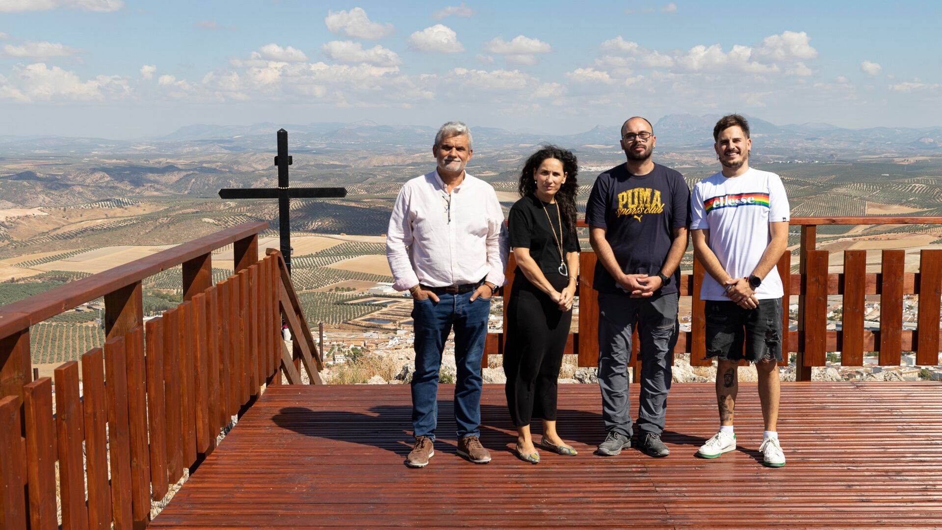 Nuevo mirador en la Cruz de la Camorra de Alameda
