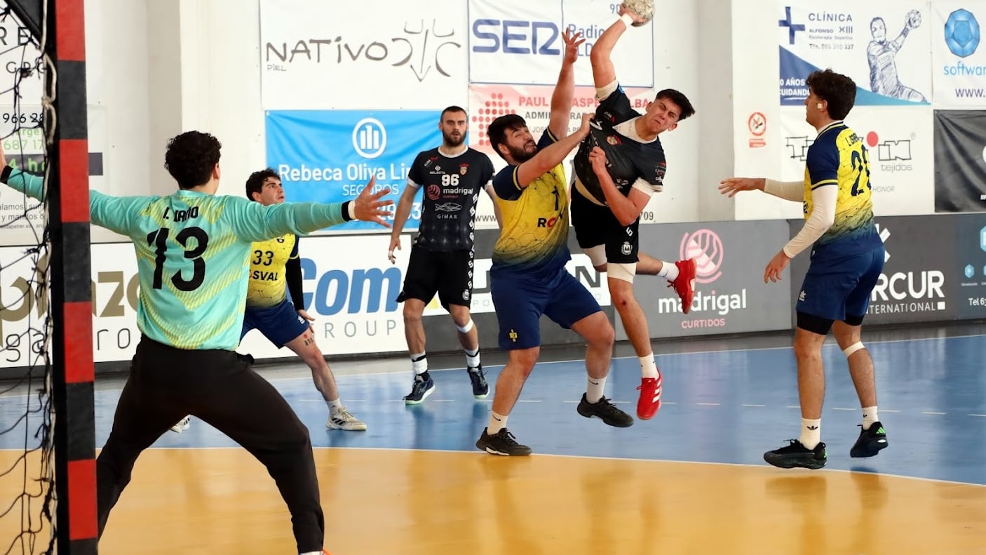 El Elda - CEE recibe a un rival de la parte baja de la clasificación