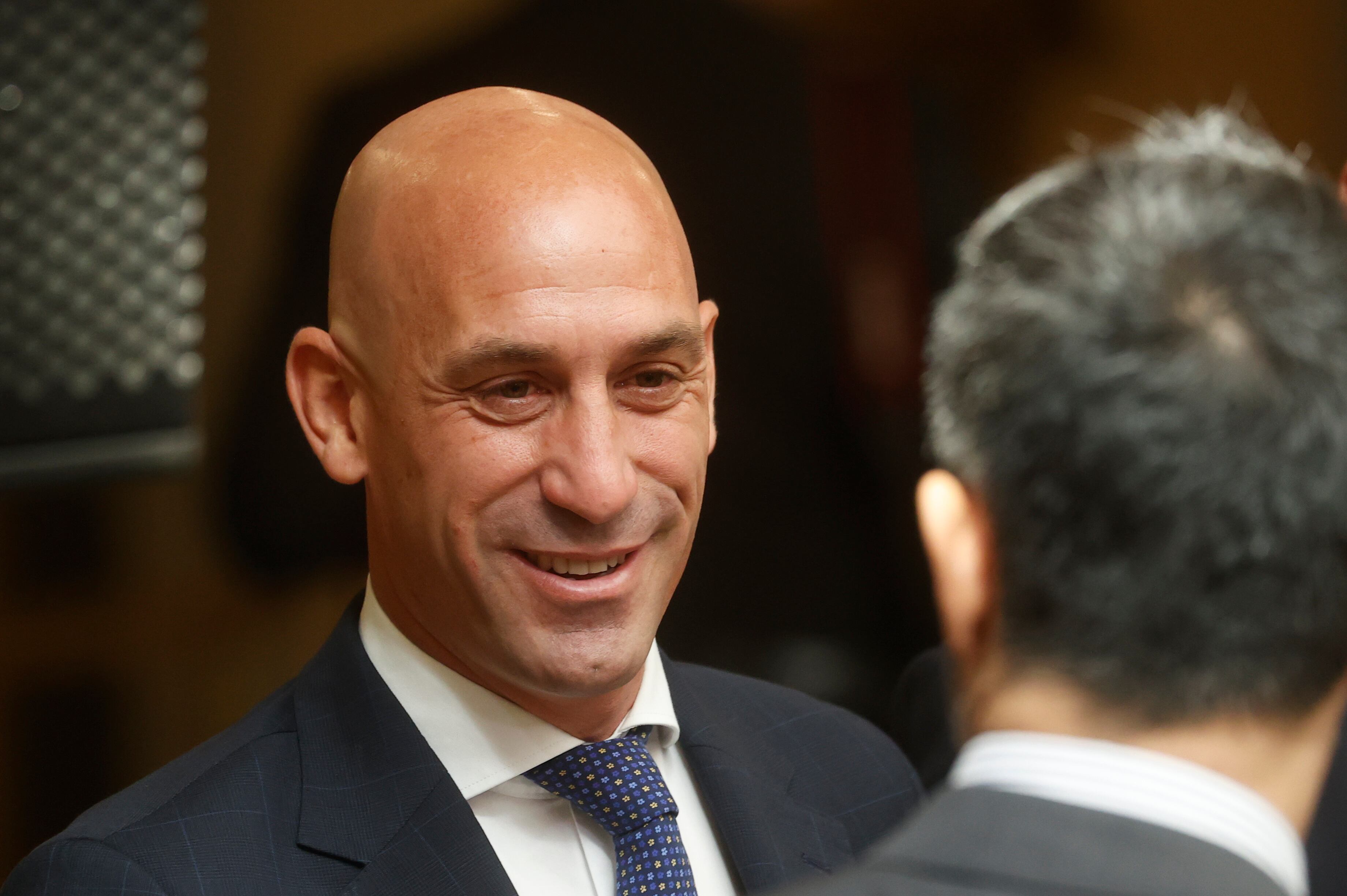MADRID, 18/07/2022.- El presidente de la Real Federación Española de Fútbol (RFEF), Luis Rubiales, asiste a la ceremonia de entrega de los Premios Nacionales del Deporte 2019 y 2020 este lunes en el Palacio Real de El Pardo, en Madrid. EFE/ Chema Moya