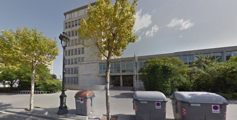 Imatge de l'Escola d'Aparelladors de la Universitat Politècnica de Catalunya