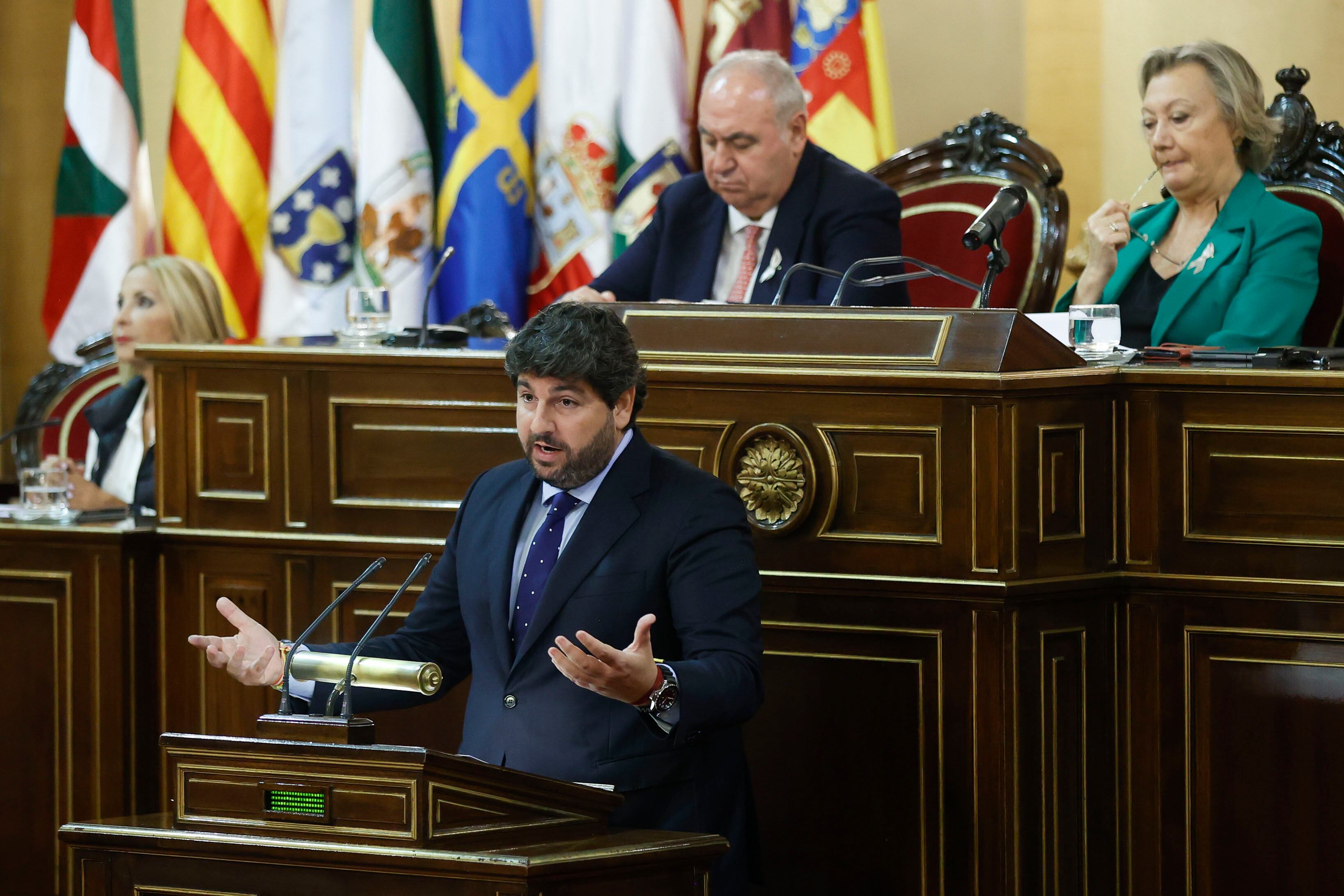 MADRID, 19/10/2023.- El presidente de Murcia, Fernando López Miras durante su intervención en la Comisión General de las Comunidades Autónomas que se celebra en el Senado, este jueves. EFE/Juan Carlos Hidalgo
