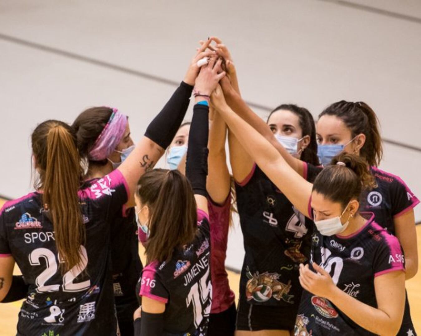 Las jugadoras del Cañada Real Sporting Santo Domingo durante un encuentro de la presente temporada.