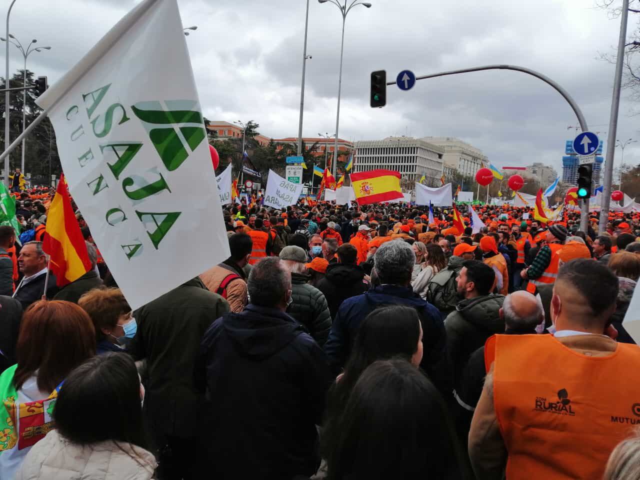 Agricultores, ganaderos y cazadores de la región reclaman en Madrid un futuro digno y rentable para el medio rural