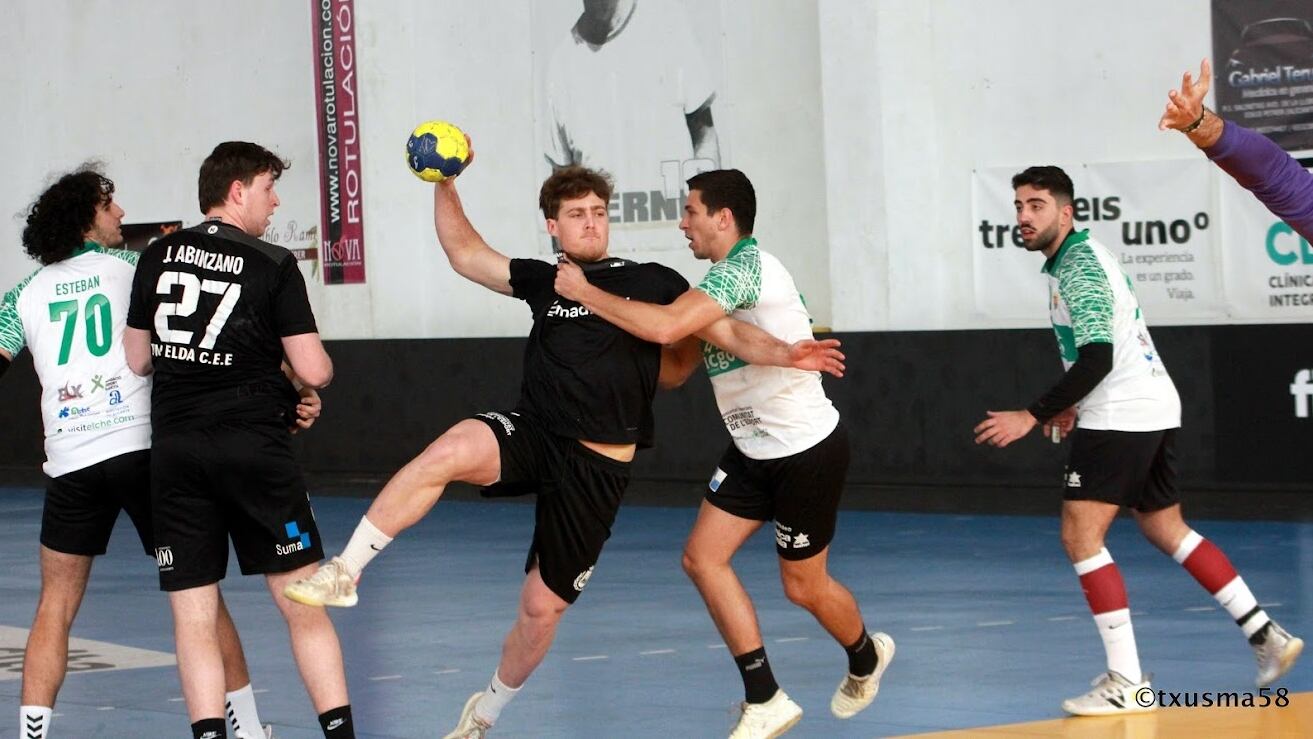 El Elda - C.E.E. recibe al Cartagena con la tranquilidad de la permanencia