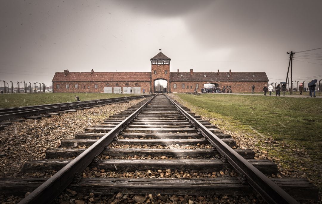 Vías del tren de Auschwitz.