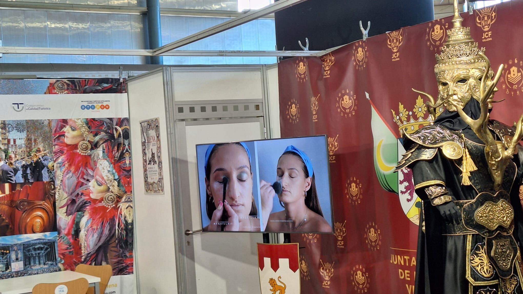 La Junta Central de fiestas de Villena en Expofiesta