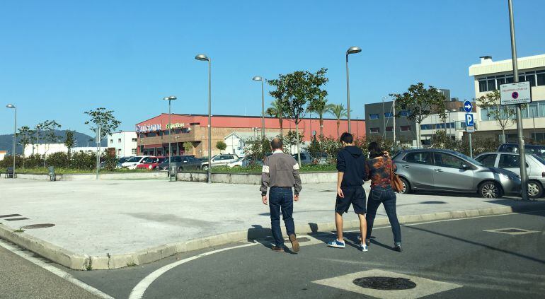 Aspecto que presentaba el pasado domingo el recinto de Bouzas donde habitualmente se celebra el mercadillo