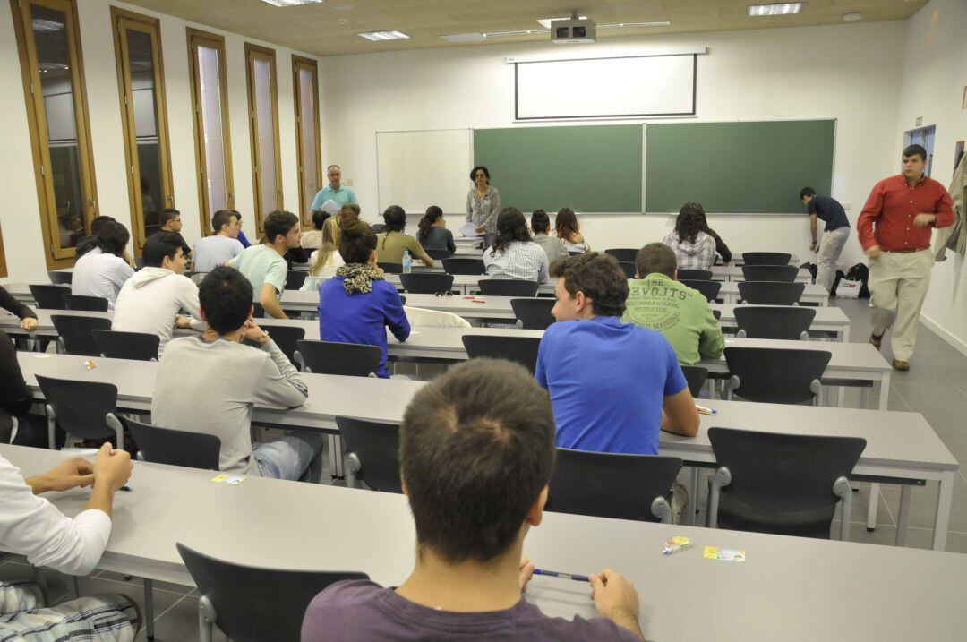 Interior de un aula del Campus María Zambrano
