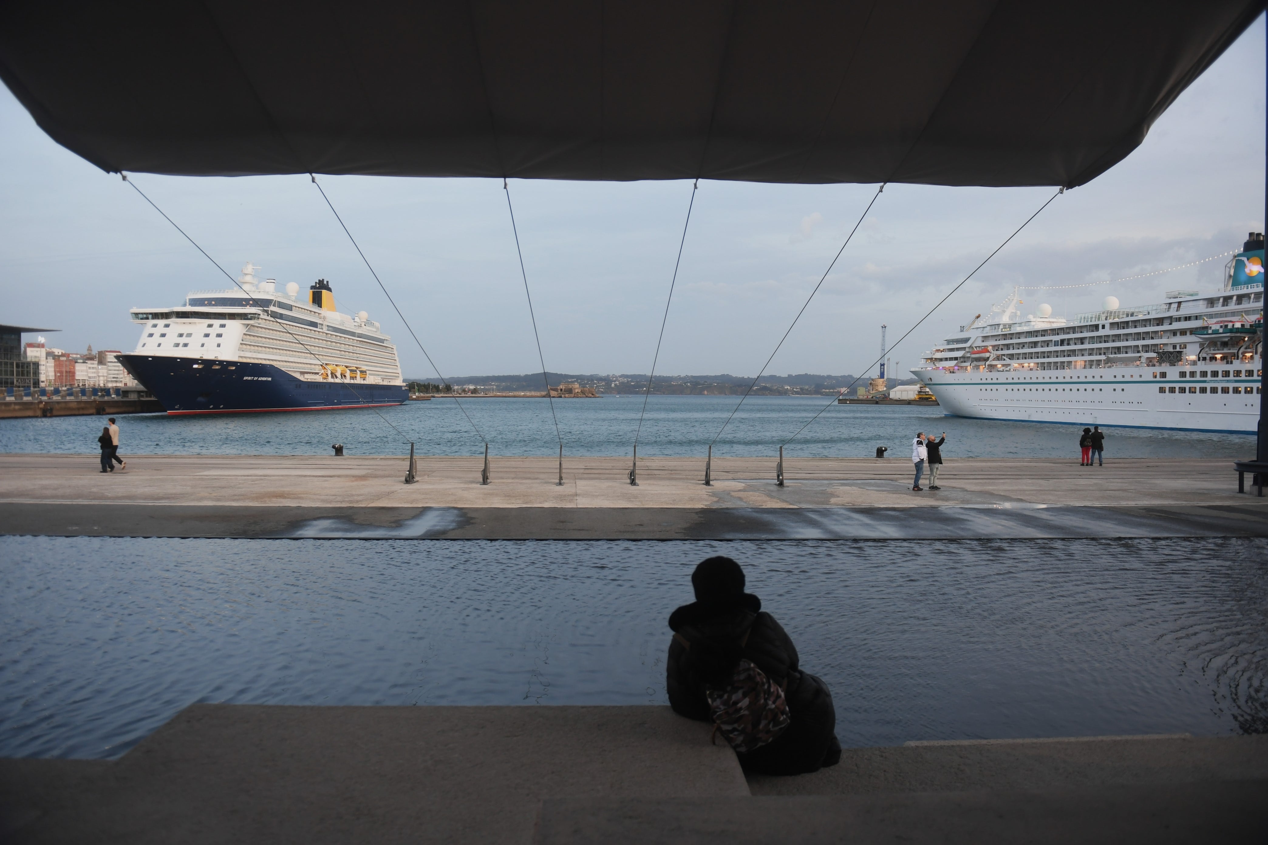 Crucero en el puerto de A Coruña