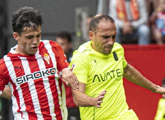 Imagen correspondiente al Sporting-Efesé