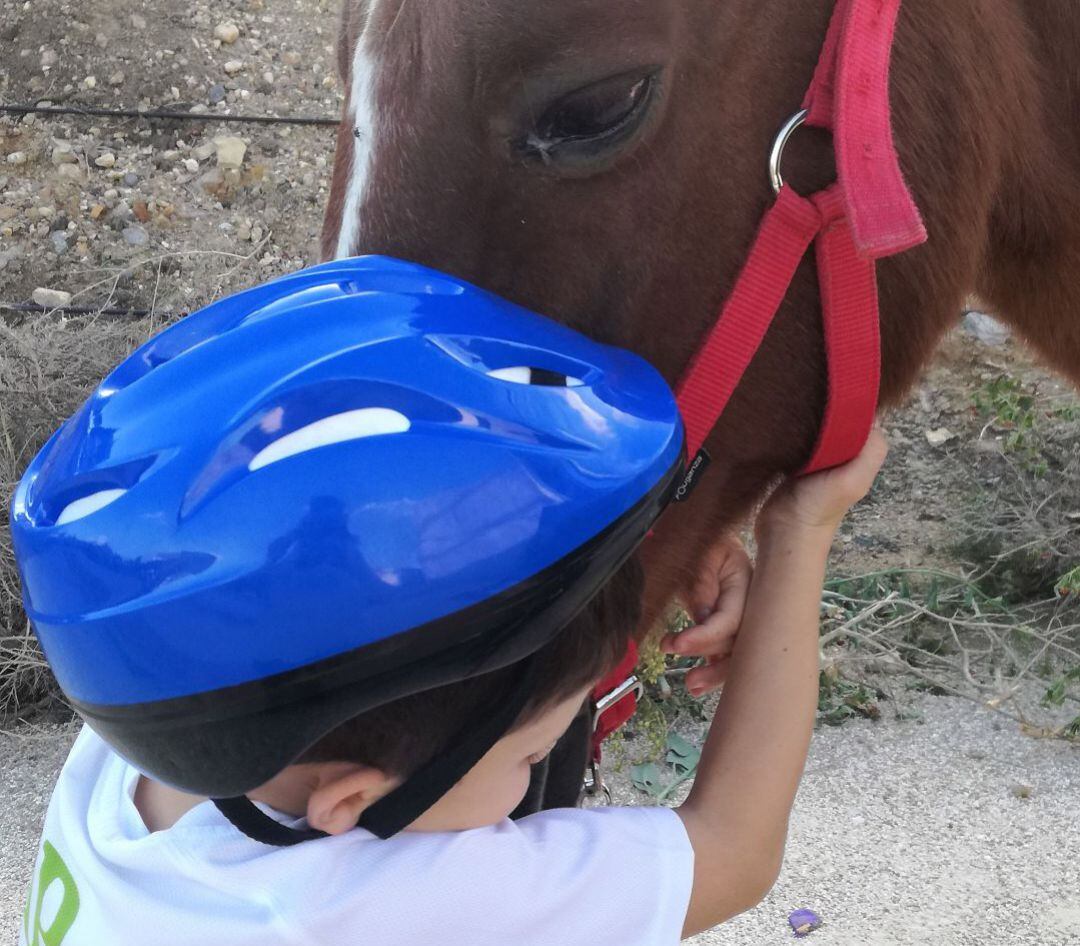 La equitación es uno de los deportes aconsejables para niños y niñas con TEA