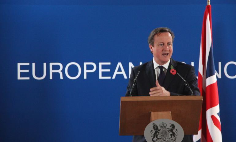Cameron propone expulsar a los inmigrantes europeos que no encuentren trabajo en un plazo de seis meses.