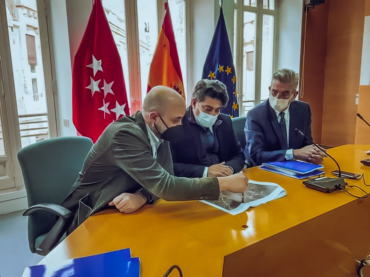 Reunión del Consejero de Transportes, David Pérez con el alcalde de Colmenar Viejo, Jorge García para estudiar la ampliación de la línea 720 de autobús