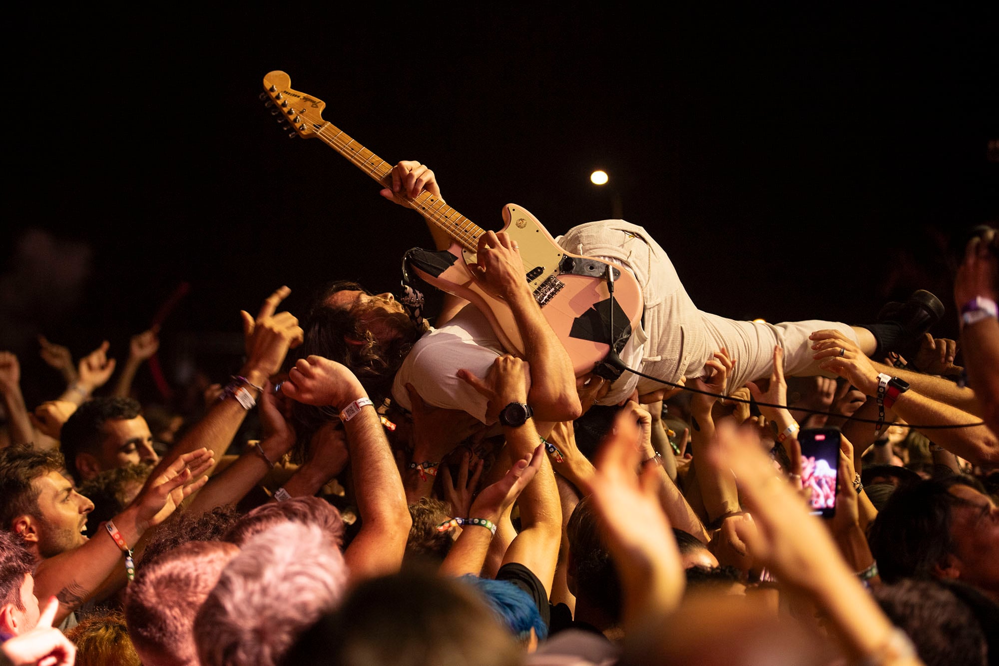 Locura máxima en el concierto de Idles en el Cala Mijas.